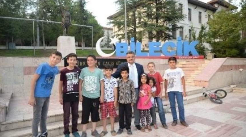 &Ccedil;ocuklara Yarı Yıl Hediyesi Bilecik Belediyesi&rsquo;nden