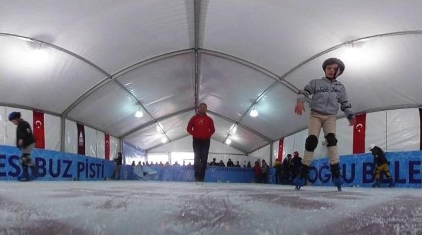 Kasımpaşa Sahil&rsquo;de Buz Pateni Keyfi