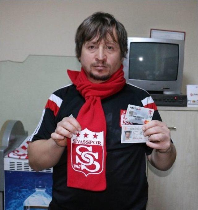 İşitme Engelli Taraftara &rsquo;&ccedil;irkin Ve K&ouml;t&uuml; Tezah&uuml;rat&rsquo; Cezası 2