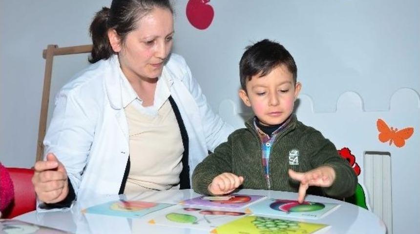 Nezaket Eğitim Merkezinde Sihirli Dokunuş