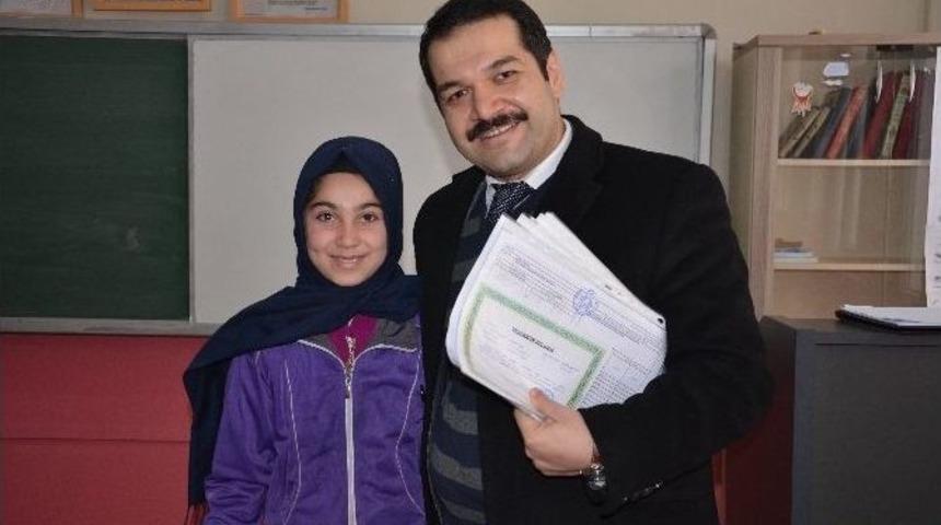 Hask&ouml;y&rsquo;de 7 Bin 300 &Ouml;ğrenci Karne Heyecanı Yaşadı