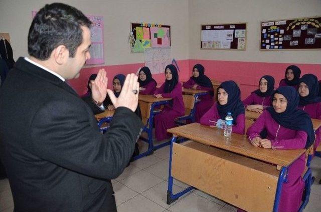 Hasköy’de 7 Bin 300 Öğrenci Karne Heyecanı Yaşadı