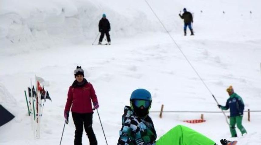 Kartalkaya'da S&ouml;mestir Yoğunluğu