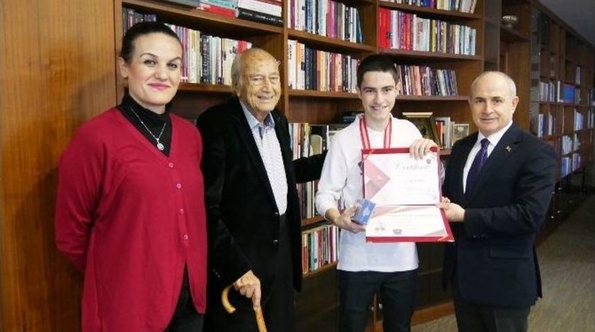 Başkan Akg&uuml;n: "b&uuml;y&uuml;k&ccedil;ekmece Ailemle Bir Kez Daha Gururlandım"