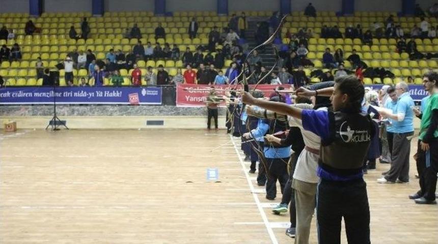 Kağıtsporlu Ok&ccedil;ular İstanbul&rsquo;da Yarıştı