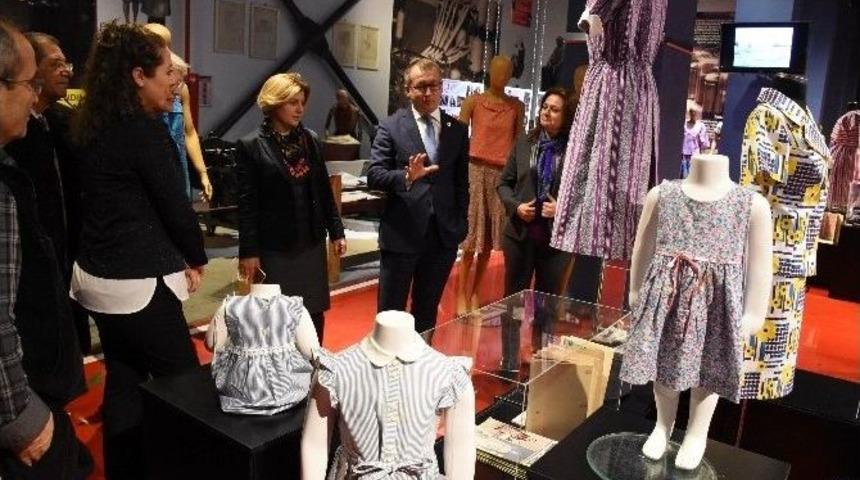 &lsquo;s&uuml;merbank Desenleri&rsquo; Sergisi