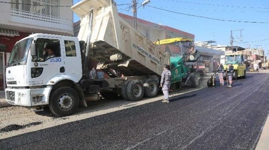 Adana&rsquo;da Karafatma Caddesi Asfaltlandı