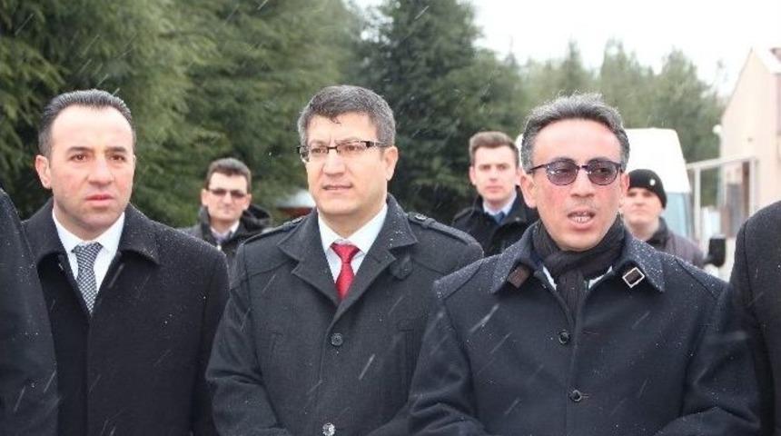 Kyk&rsquo;da Kalan &Ouml;ğrencilerinin Topladığı 1 Tır Dolusu Yardım Halep&rsquo;e Uğurlandı