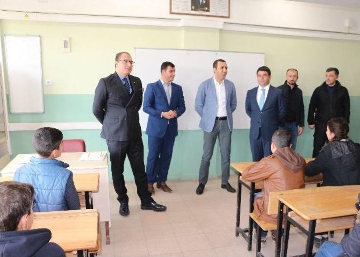 Ter&ouml;r Mağduru &Ouml;ğrencilerin Karne Heyecanı