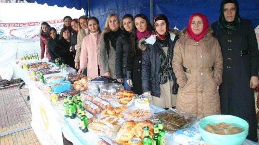 Devrek Ak Parti Kadın Kollarından Halep İ&ccedil;in Kermes