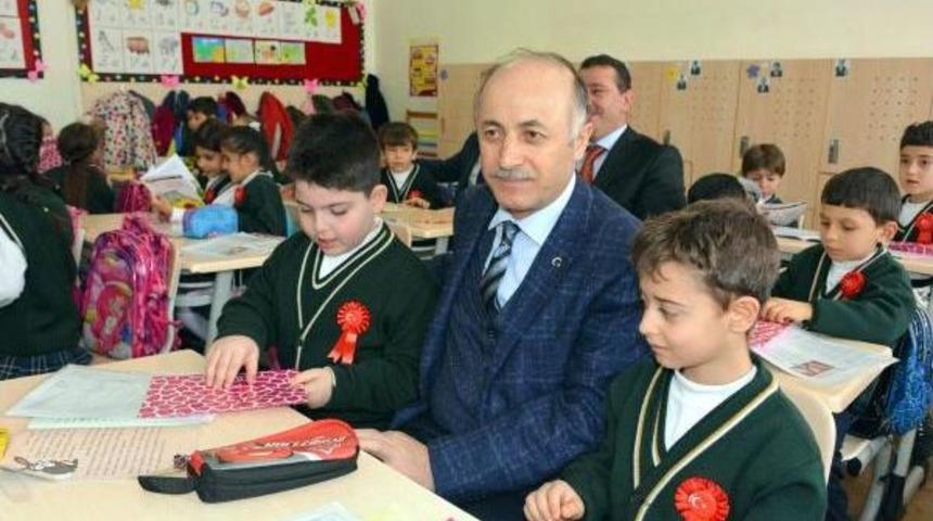 Erzurum Valisi'nden &Ccedil;ocuklara: Tatili Iyi Değerlendirin Daha Tatil Yok