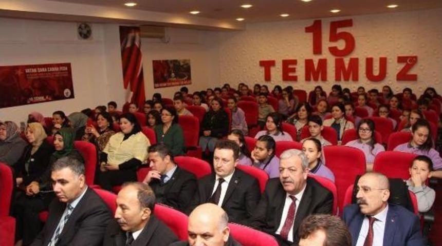 Manisa'da 249 Bin 454 &Ouml;ğrenci Karne Aldı