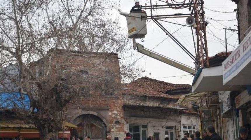 Tarihi Han Yıkılması Tehlikesi Yaşadı