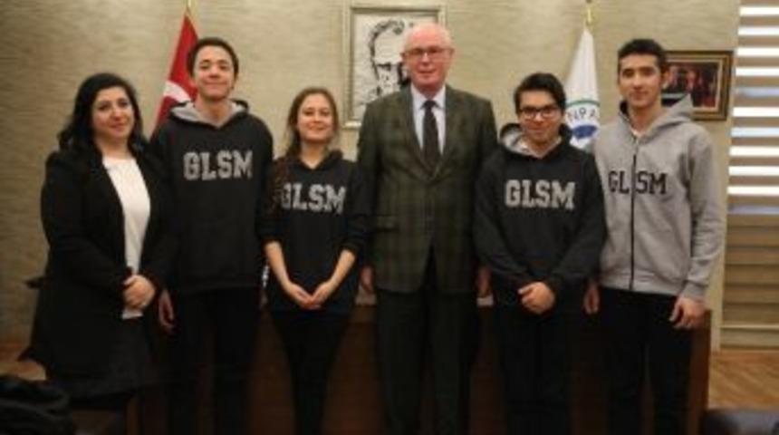 Kolej &Ouml;ğrencilerinden Başkan Kurt&rsquo;a Ziyaret