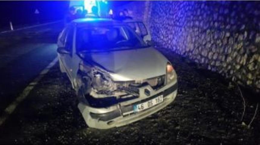 G&ouml;lbaşı İl&ccedil;esinde Otomobil İle Tır &Ccedil;arpıştı: 1 Yaralı