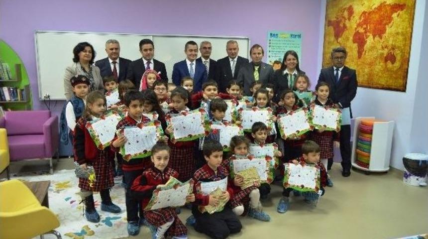 &Ccedil;anakkale&rsquo;de 72 Bin &Ouml;ğrenci Karne Aldı