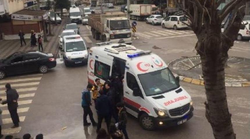 Ortaokul &Ouml;ğrencisi Bacağından Bı&ccedil;aklandı