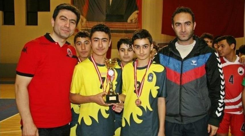 İl Birinciliği M&uuml;sabakaları Sungurlu&rsquo;da Oynandı