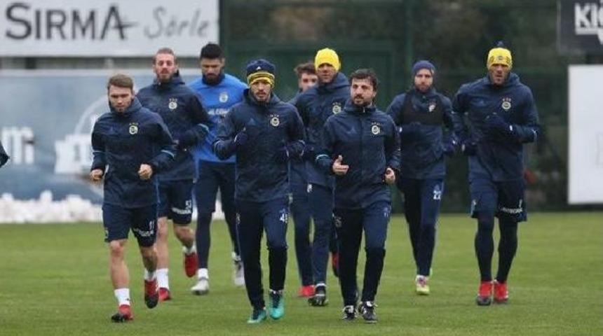 Fenerbah&ccedil;e, Medipol Başakşehir Ma&ccedil;ının Hazırlıklarına Başladı