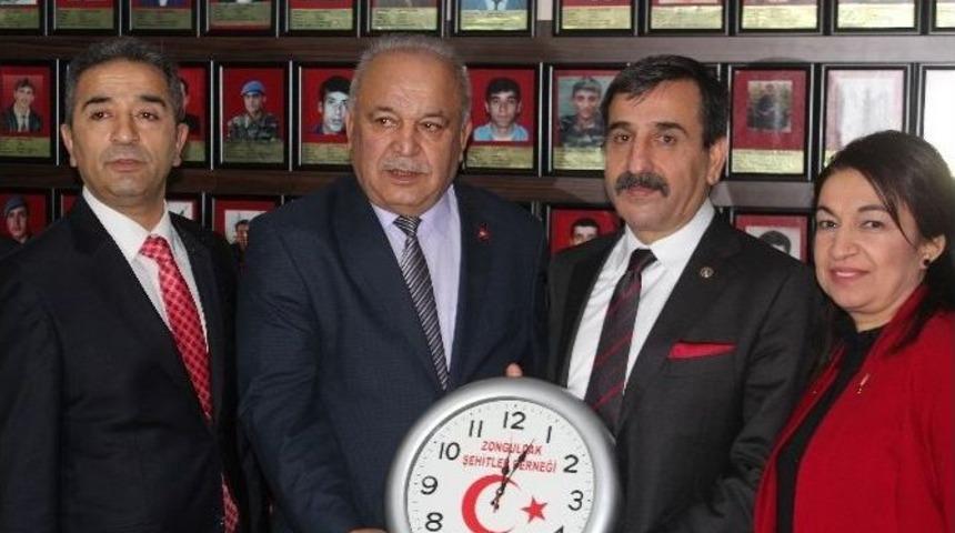 Kahveci, Meclisteki Anayasa &Ccedil;alışmalarını Değerlendirdi