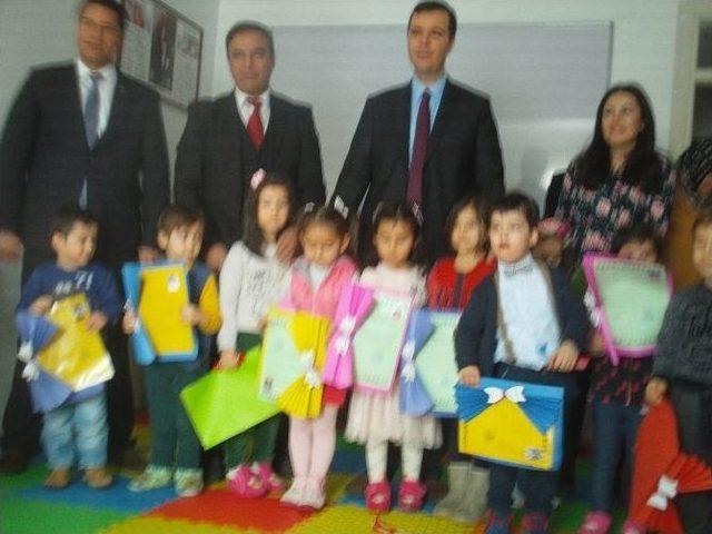 Özalp İlçesinde Karne Sevinci 1