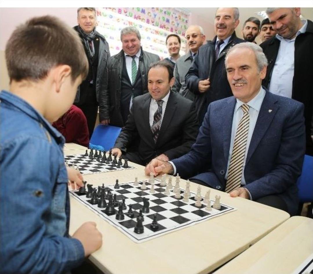 &Ccedil;ocuklar Tatile Yarıyıl Şenliği İle Başladı