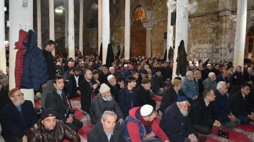 Niğde&rsquo;de Şehitler İ&ccedil;in Mevlit