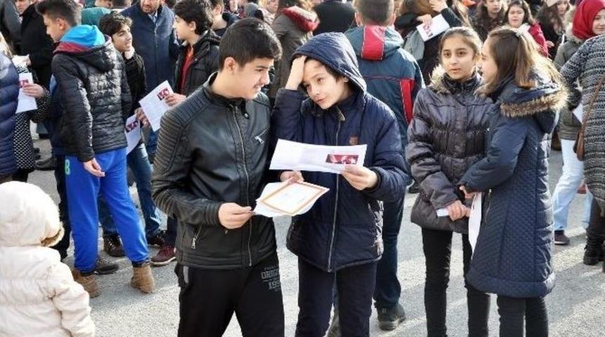 Sorgun&rsquo;da &Ouml;ğrenciler Karne Heyecanı Yaşadı