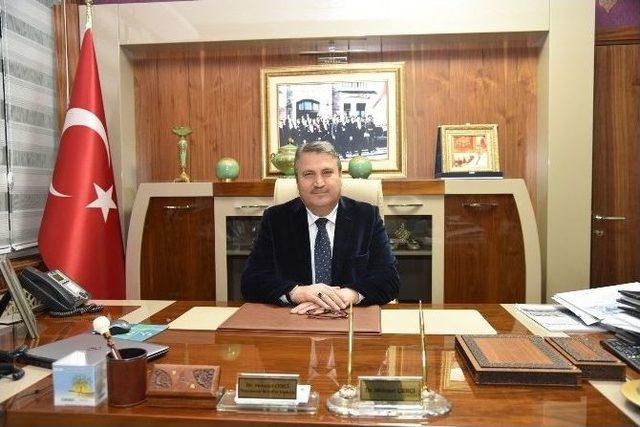 Yunusemre&rsquo;de Spor Sahaları Yenileniyor 1