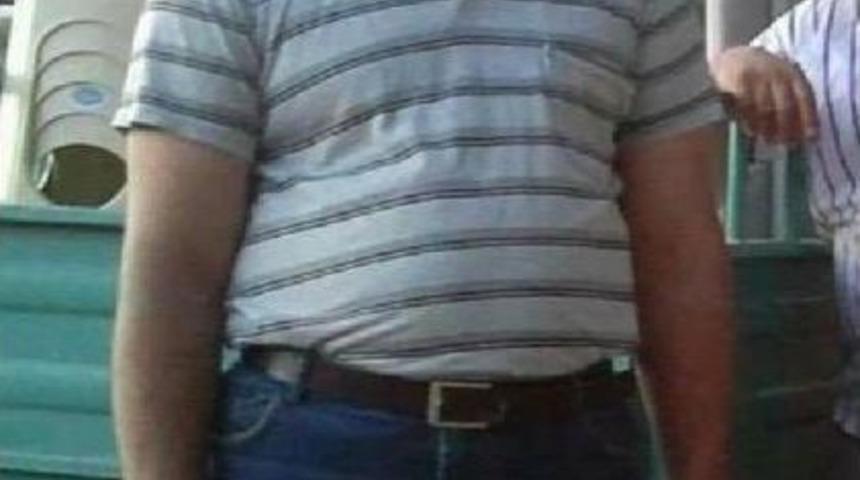 Şizofren, Komşusu Karı- Kocayı Bı&ccedil;akla &Ouml;ld&uuml;rd&uuml;