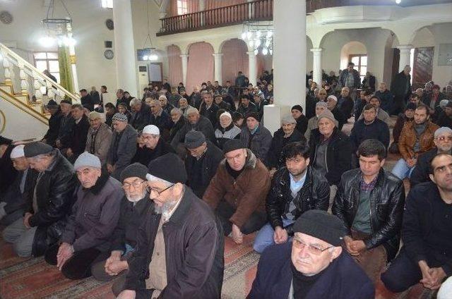 Şehitler D&uuml;zenlenen Programla Anıldı 2