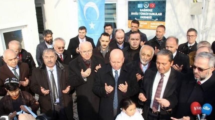 Bağımsız Doğu T&uuml;rkistanlılar Derneği Abd&uuml;lmecit Avşar K&uuml;lt&uuml;r Evi A&ccedil;ıldı