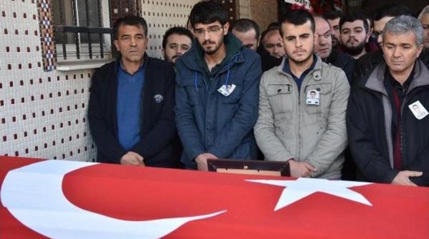 Kazada &Ouml;len Polis Memuru I&ccedil;in T&ouml;ren (2)