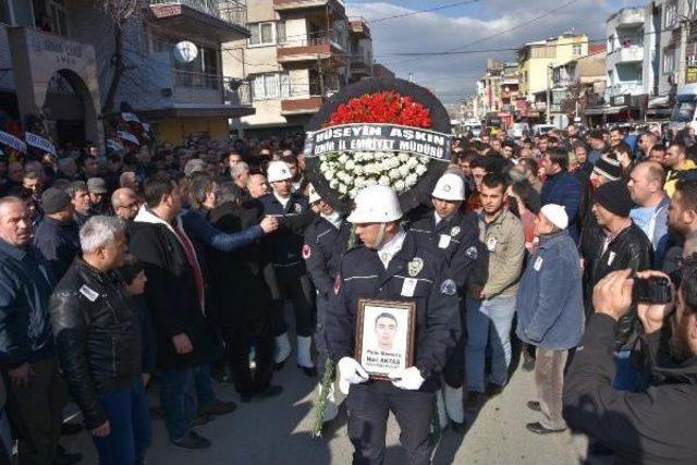 Kazada Ölen Polis Memuru Için Tören (2)