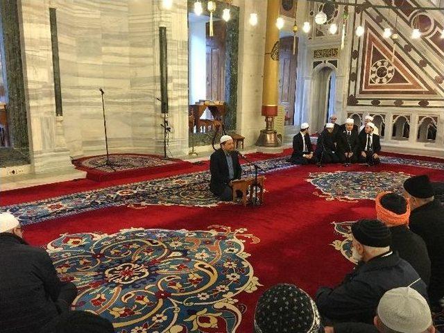 Fatih Camii’nde Beşiktaş Şehitleri İçin Mevlid Okutuldu