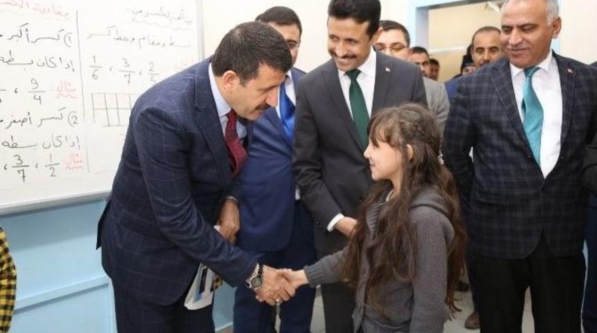 Ekinci &Ouml;ğrencilerin Sevincine Ortak Oldu