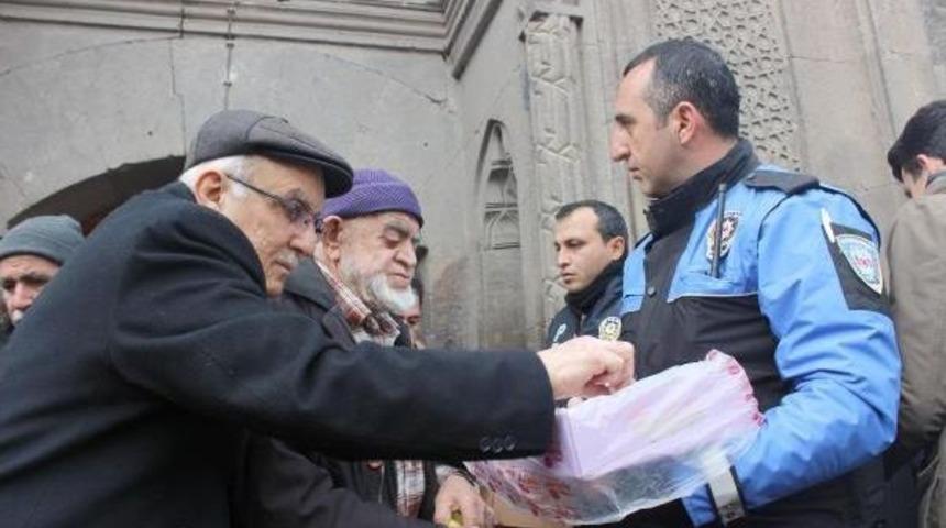 Şehitler I&ccedil;in Mevlit Okutuldu