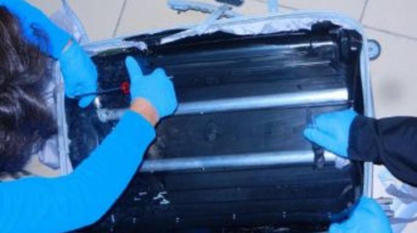 Kargoya Verilen Valizde 3 Kilo 600 Gram Eroin Ele Ge&ccedil;irildi