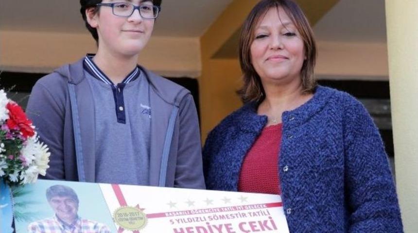 Antalya&rsquo;da Başarılı &Ouml;ğrencilere 5 Yıldızlı Tatil