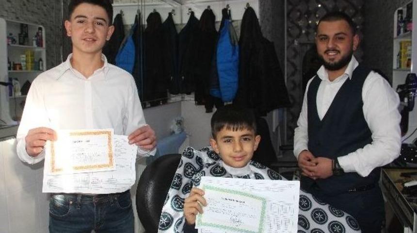 Taktir Ve Teşekk&uuml;r Alana Sa&ccedil; Tıraşı Bedava