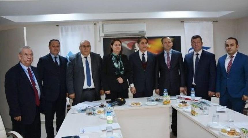 M&uuml;steşar Yardımcısı Albay: "cumhurbaşkanımızın Talimatıyla &Ccedil;alışma Hayatında Seferberlik Başlatıldı"