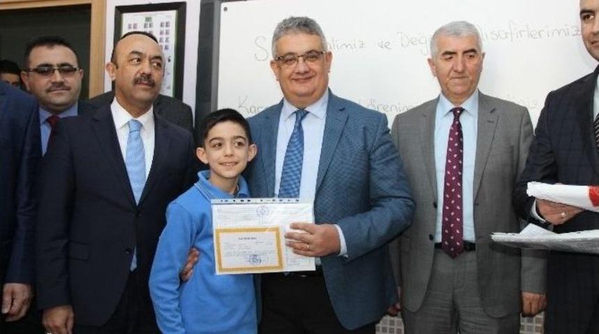 Aksaray&rsquo;da 81 Bin 319 &Ouml;ğrenci Karne Aldı