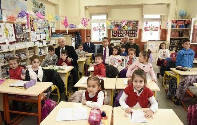 Başkan Togar Öğrencilerin Karne Heyecanını Paylaştı 1