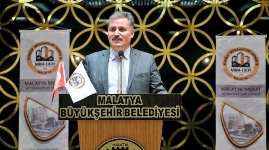 İnşaat Sekt&ouml;r&uuml; İle M&uuml;teahhitlerin Sorunları Masaya Yatırıldı