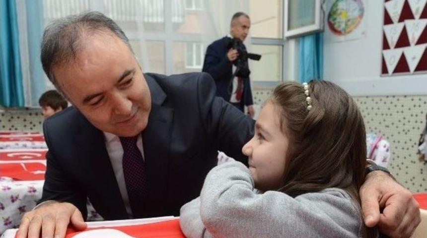 Denizli&rsquo;de 184 Bin &Ouml;ğrenci Karne Heyecanı Yaşadı