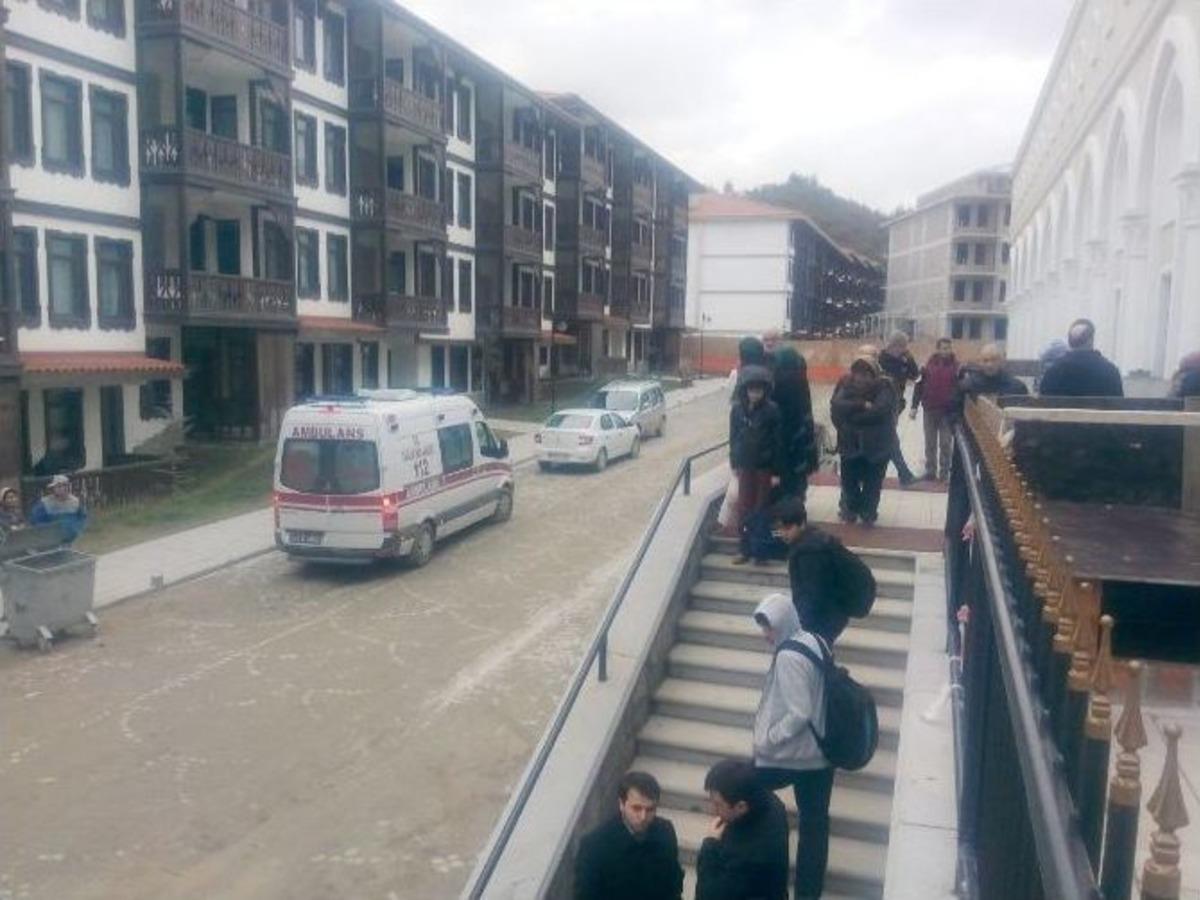 Termal Otelin &Ccedil;atısı &Ccedil;&ouml;kt&uuml;: 4 Yaralı