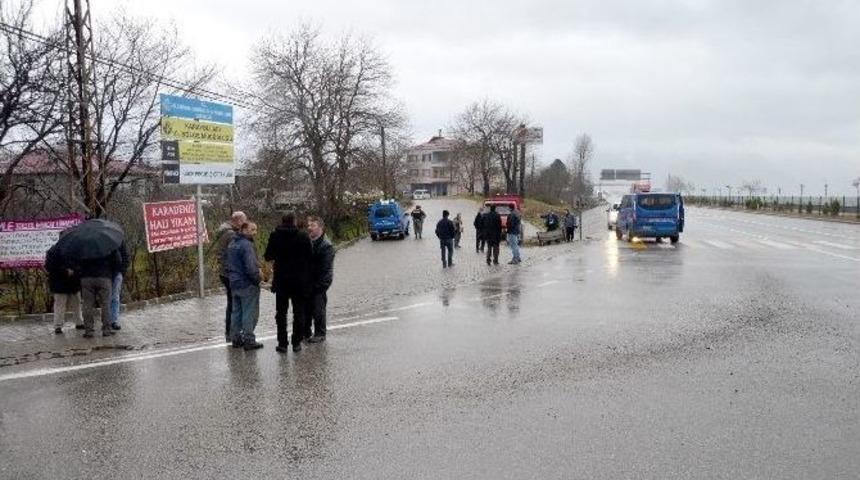 Boşanmak &Uuml;zere Olduğu Eşini Ve Kayınvalidesini Bı&ccedil;aklayarak &Ouml;ld&uuml;rd&uuml;