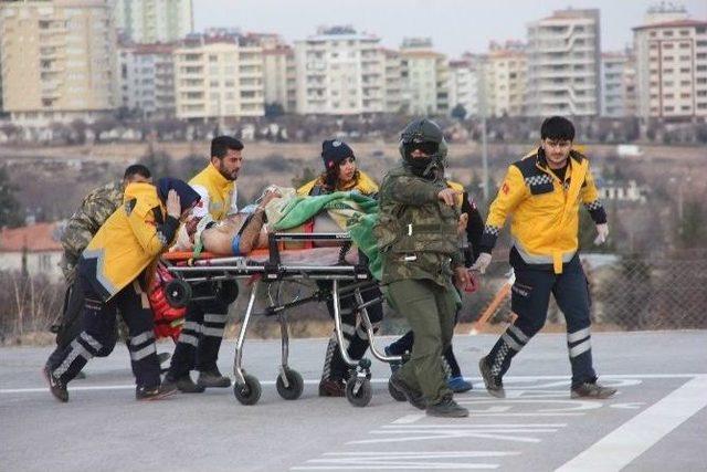 El Bab’ta Yaralanan Askerler, Gaziantep’e Getiriliyor.