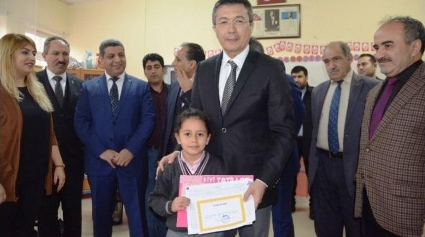 Dilovası&rsquo;nda &Ouml;ğrenciler Karnelerini Aldı