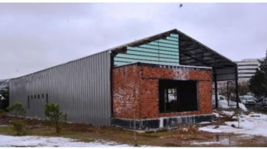 &Uuml;niversiteli Pazarında &Ccedil;alışmalar Son S&uuml;rat İlerliyor